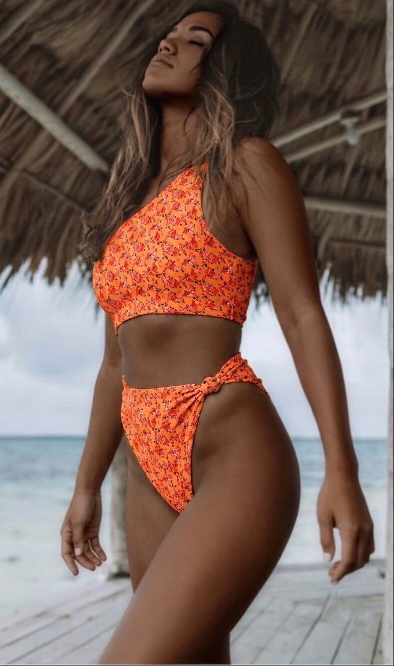 Skatie• ‘Nicole’ One Piece Swimsuit in HANALEI